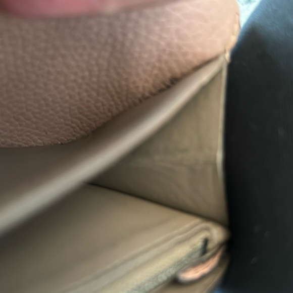 Louis Vuitton Taurillon leather Capucines LV signature wallet - Picture 9 of 10